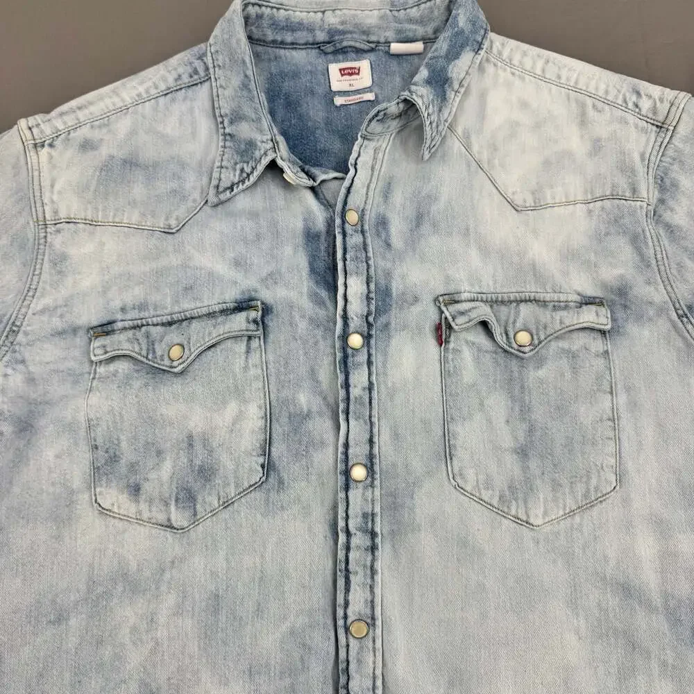 Levi's Classic Western Standard Fit Denim Shirt - Light Wash - XL